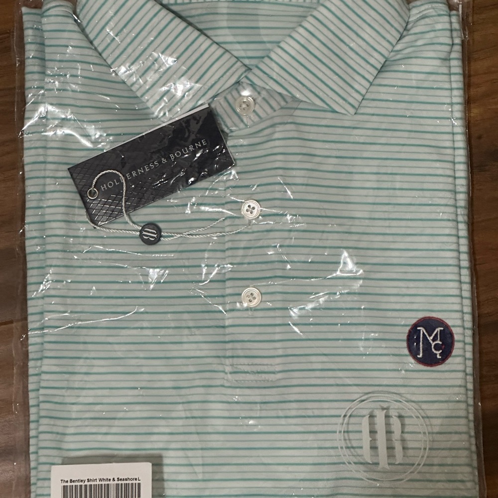 Holderness & Bourne Golf Polo: The Bentley Shirt: Color: White & Seashore